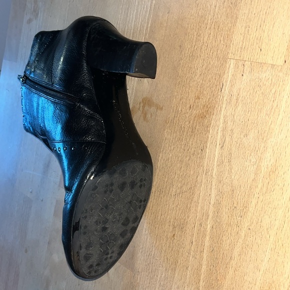 Leather Ankle Booties NATURALIZER - Picture 6 of 15